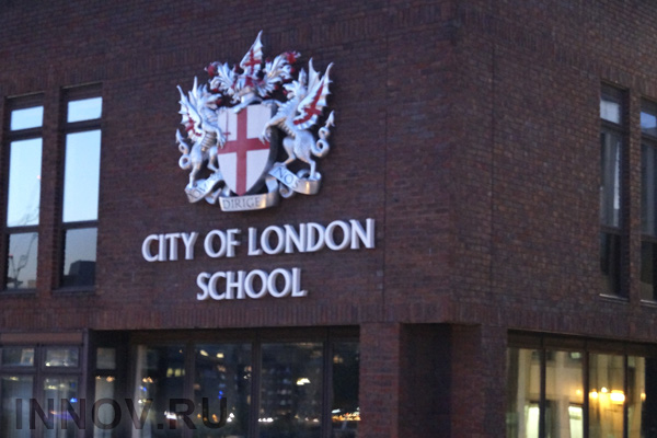 В частной школе Highgate School мальчикам могут разрешить носить юбки