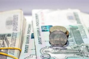 Трудовой вклад: 55% россиян хотели бы откладывать деньги на пенсию вместе с работодателем