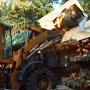 Кафе и магазин снесли в Зеленом городе
