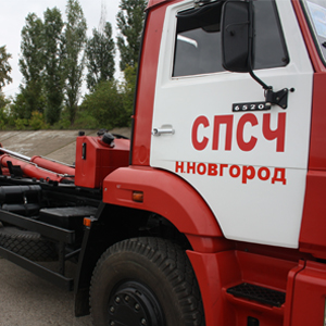 Уникальный пожарный автомобиль презентовали в Нижнем (фото)