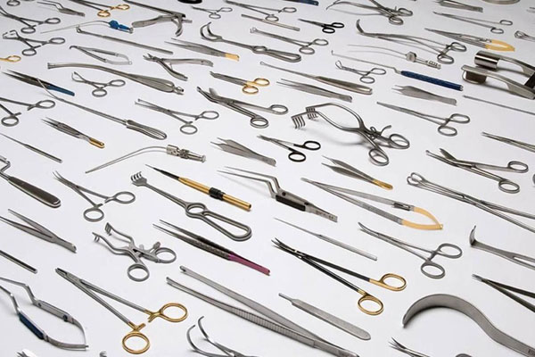 Современные хирургические инструменты: точность, надежность и инновации
