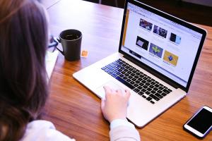 Онлайн-школы подготовки к экзаменам в России: новый взгляд на образование