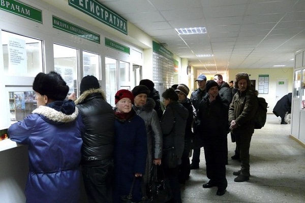 За грубость при общении с посетителями сотрудникам поликлиник будут снижать заработную плату