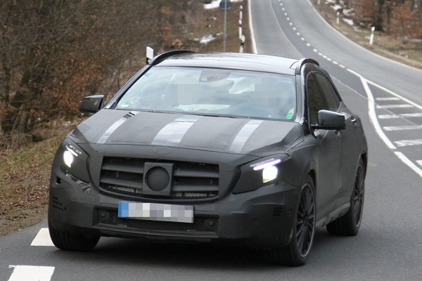   Mercedes-Benz GLA 45 AMG  13   -  