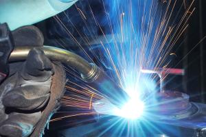 Сварочный полуавтомат для алюминия: современные технологии в металлообработке