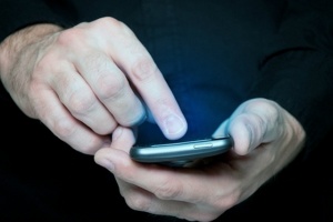 Операторы связи помогут бороться с вирусами на смартфонах