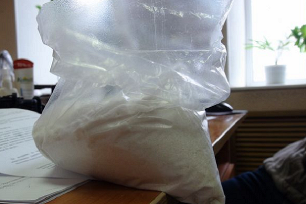 На остановке в Канавинском районе задержали мужчину, перевозившего наркотики