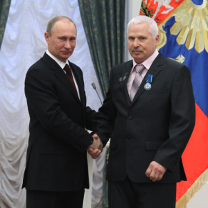 Президент России наградил работника ГАЗа Орденом Почета