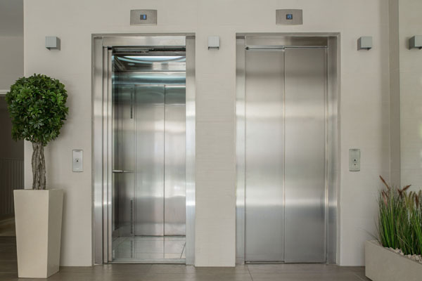 Реклама в лифтах: преимущества и особенности