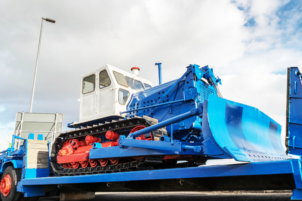 Безопасность при перевозке спецтехники: основные правила и рекомендации