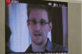 Сразу два государства готовы защитить Сноудена от США