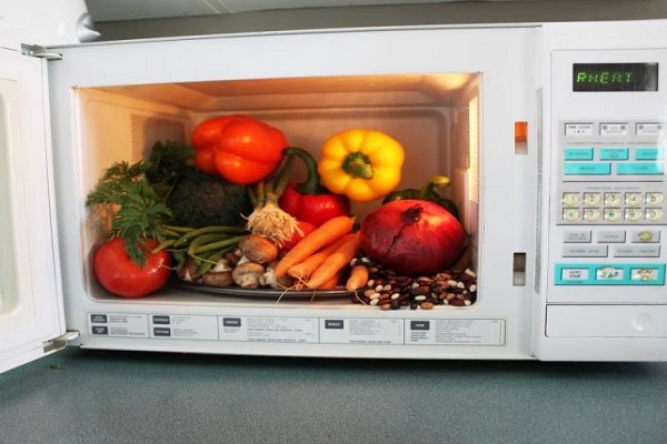 Какие продукты не стоит разогревать повторно