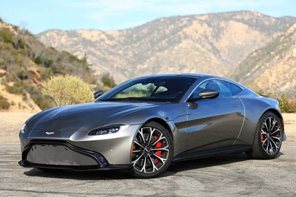 По улицам Бийска будет разъезжать Aston Martin