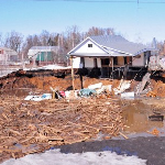 В Бутурлино продолжается обвал грунта: есть угроза дому