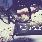 Утренний обзор 23 апреля: о книгах, авторах и памятниках