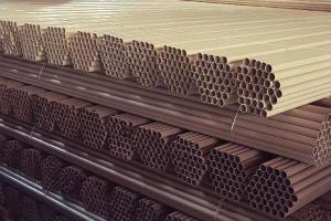 Трубки ПВХ: назначение и применение в монолитном строительстве