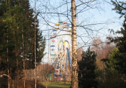 Пляж на озере в Парке Культуры и Отдыха