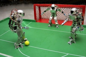 Россия создаст команду из роботов-футболистов