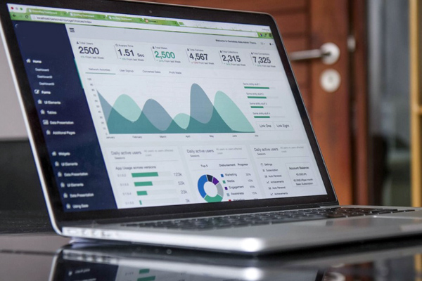 Трекинг для бизнеса: ваш личный компас в мире больших целей