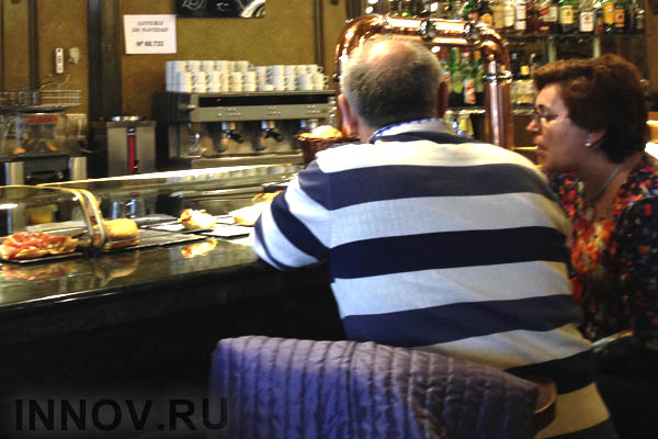 В российские кафе и рестораны может вернуться табачный дым