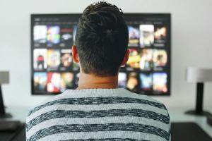 Ученые обнаружили связь между раком и просмотром телевизора