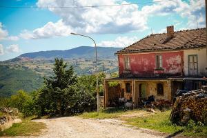 Италия планирует доплачивать по €700 в месяц тем, кто переедет на юг страны