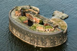 Форт «Александр Первый» в Кронштадте будет превращен в остров-музей