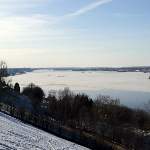 На Волге спасли провалившегося под лёд рыбака