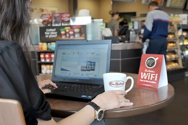 В подключении к бесплатному Wi-Fi существует опасность
