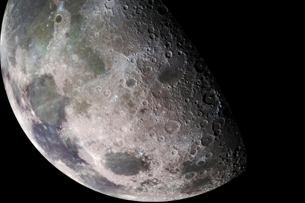 Космический беспилотник КНР завершил манёвры на орбите Луны