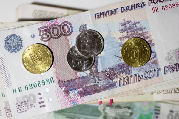 Битва полов: на пенсию женщины готовы откладывать сами, а мужчинам важна поддержка работодателя 
