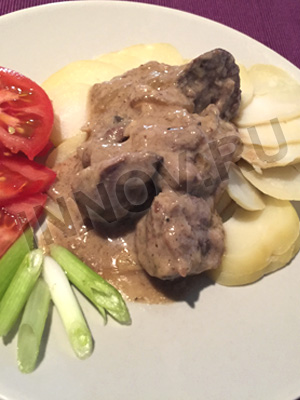 Куриная печень по-строгановски