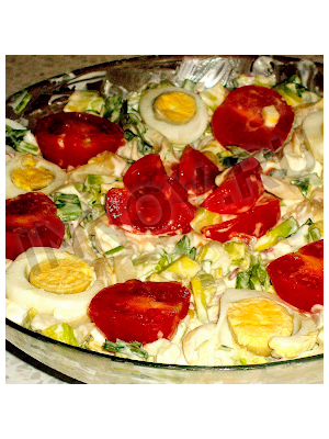 Простые рецепты салатов: Салат из редиса с яйцом и нежной кукурузой