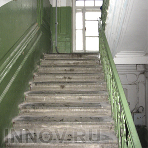 Инновации в переходах на пл. Лядова: ступеньки с подогревом