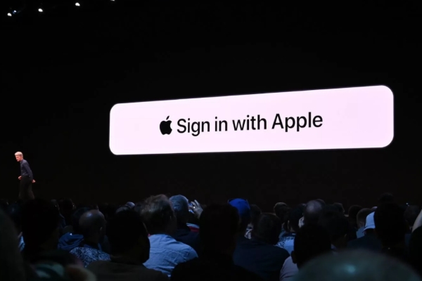  Sign in with Apple     