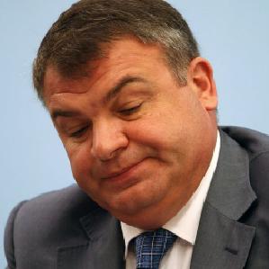 Анатолия Сердюкова вызвали на допрос по делу о строительстве дороги к базе «Житное»
