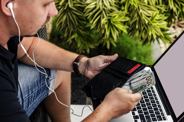 Среди заемщиков МФО растет доля молодежи и студентов