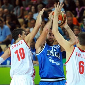 Российская сборная проиграла в стартовом матче Евробаскета-2013