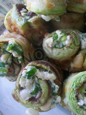 Закуски: Рулетики из кабачков