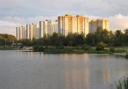 Пляж на озере в Парке Культуры и Отдыха