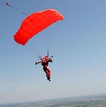 Сегодня в Нижнем Новгороде был открыт парашютный сезон 2013 года
