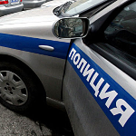 Женщина поколотила полицейского при исполнении