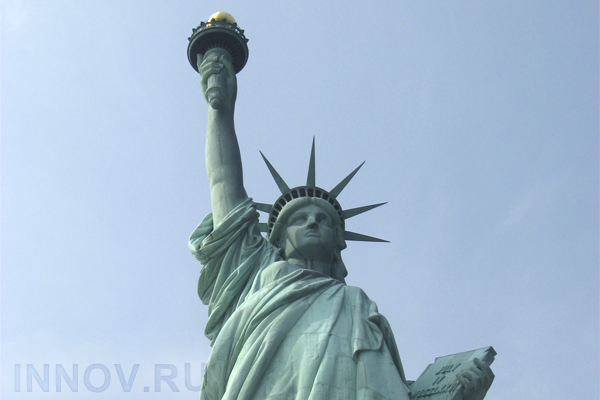Отношение россиян к ЕС и США стало улучшаться