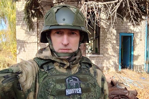 Президент наградил писателя-волонтера
