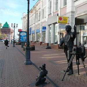 «Бронзовая собачка» вернулась на Большую Покровскую