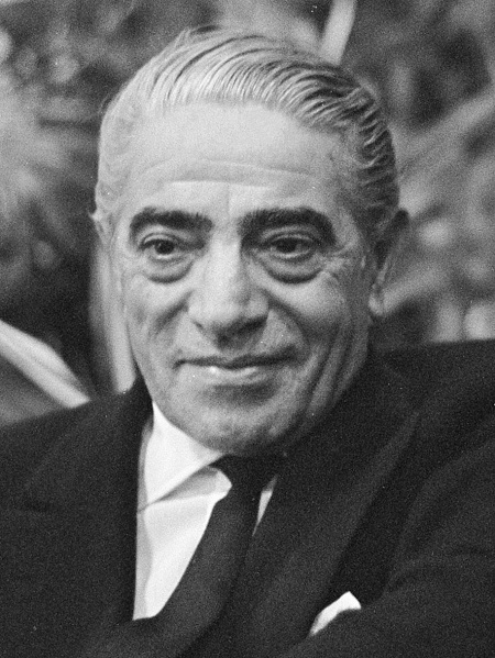 Aristotle_Onassis_1967cr.jpg