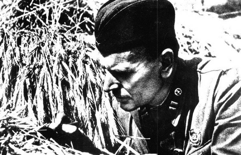 К.Г._Паустовский_на_Южном_фронте._1941_г.jpg