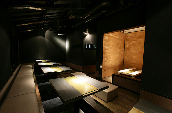Дизайн ресторана Pontocho Kotoshi в Киото